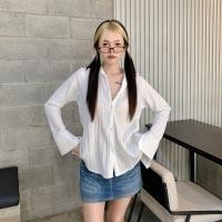 ราคา SpinnyHouse เสื้อเชิ้ตแขนยาว ทรงผ่าหลัง สไตล์ y2k สุด ใส่เที่ยวทะเล โชว์หลังแซ่บๆ กระดุมใช้ได้จริง รุ่น เชิ้ตผ่าหลัง (21393791782)