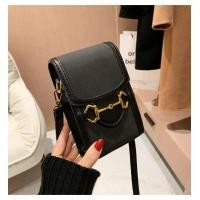 ราคา กระเป๋าใส่มือถือ น่ารัก ทรงกล่องนม มีให้เลือก 3 เฉดสี (19101693889)