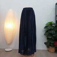 ราคา กระโปรงอัดพลีทยาว แฟชั่นอิสลาม ไม่ต้องใส่ซับ พริ้วมาก ซักเครื่องได้ ผ้าเงาปักลายฉลุชายกระโปรง เอวยางยืด ka09 วาริสมุสลิม (21172803994)