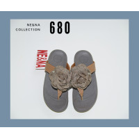 ราคา รองเท้าเเฟชั่นผู้หญิงเเบบเเตะพื้นนุ่มหูหนีบ No 680 NE NA Collection Shoes (21108533989)