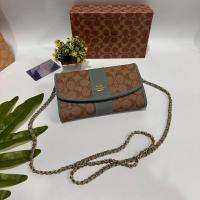 ราคา กระเป๋าสะพายข้างสำหรับผู้หญิงขนาด 8 นิ้วมีพร้อมกล่องงานสวย (19771309858)