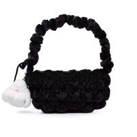 ราคา JELLY BUNNY กระเป๋าสะพายข้าง COLE VELVET B23SBHI071 (21341888807)