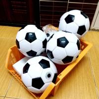 ราคา ลูกฟุตบอล บอล เบอร์ 2 เบอร์ 3 เบอร์ 5 จับเล่นได้ นุ่มมือ FOOTBALL BALL ลูกบอล บอล ฟุตบอล ผิว หนานุ่ม เส้นผ่าศูนย์กลาง 15 17 เซนติเมตร สินค้าได้ตามรูป (20410838588)