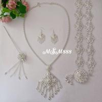 ราคา เครื่องประดับชุดไทยเป็นชุด เครื่องประดับชุดไทยสีเงินขาว ชุดเซ็ท 4 ชิ้น รุ่น CF004 (19110883989)
