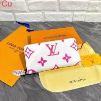 ราคา New กระเป๋าสตางค์หลุยครบสี ฮิตขายดี งานดีที่สุด พร้อมส่ง ใบซิปรอบ8นิ้วงานสวยหนังดีมากรับประกัน100 พร้อมกล่อง (21133128392)