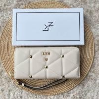 ราคา กระเป๋าสตางค์ใบยาว lyn หน้าหมุด ซิบรอบ พร้อมกล่อง มีสายคล้อง (20995560034)