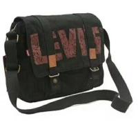 ราคา กระเป๋าสะพายข้าง Levis Vintage Messenger Bag ของใหม่ ของแท้ พร้อมส่งจากไทย กระเป๋าลีวายส์ กระเป๋าสะพายลีวายส์ กระเป๋ (20681393620)