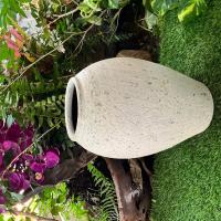 ราคา แจกันดินเผาทรงไหเรียบสีขาวเก่า ขนาด 23 x 35 cm (19690978955)