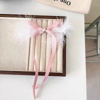 ราคา กิ๊บติดผมขนนก กิ๊บติดผมกิ๊ฟขนนกสีขาวน่ารัก เครื่องประดับแฟชั่นสำหรับสุภาพสตรี กิ๊ฟน่ารักๆ กิ๊บหนีบผมสวยๆ ACFUNY (21021890525)