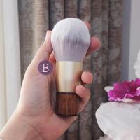 ราคา SB23 Kabuki Brush แปรงคาบูกิด้ามสั้น ขนาดใหญ่ สำหรับรองพื้น แป้งพัฟ แป้งฝุ่น (19964482117)