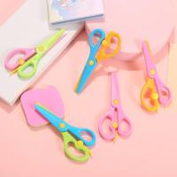 ราคา กรรไกรสำหรับเด็ก กรรไกรตัดกระดาษ กรรไกรDIY พร้อมส่ง (18951767340)