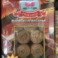 ราคา ขนมปังปี๊บเล็ก คุกกี้ครีมรสช็อคโกแลตขนาด ดอกบัวคู่ 1 3kg (8794194217)