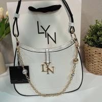ราคา แถมฟรี ถุงกระดาษlyn กระเป๋า lyn outletแท้100 มีถุงผ้า ป้ายแท็ก ป้ายราคา ขนาด 9 นิ้ว (21154348351)