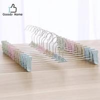 ราคา Goody Home 1 แพค 10 ชิ้น ไม้แขวนเสื้อแบบมีที่หนีบในตัว ไม้แขวนเสื้อ มีที่หนีบ ไม้หนีบกางเกง ไม้หนีบผ้า มีให้เลือก 4 สี (21317871493)