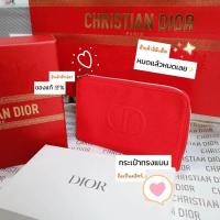 ราคา พร้อมส่ง กระเป๋าเครื่องสำอางผ้าแคนวาสสีแดง ดิออร์ ? ? ? ? ? ? ? ? ? ? ? ? ? ? ? ? ทรงแบน ถือเป็นคลัชท์ออกงานได้เลยค่ะ สินค้ามีกล่อง ของแท้ (21371995348)