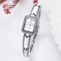 ราคา นาฬิกาข้อมือแฟชั่นสำหรับเด็กผู้หญิงนาฬิกาควอตซ์หน้าปัดสี่เหลี่ยมแสดงบุคลิกภาพนาฬิกาแฟชั่นหน้าปัดเพชร (10694131915)