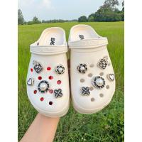 ราคา รองเท้าหัวโต รองเท้าบาโอจิ รองเท้าแฟชั่นสวย ๆ สีครีม ตกแต่งสายไข่มุก เสริมส้น สูง 7 ซม (20843733632)