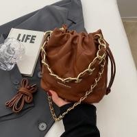 ราคา กระเป๋าผู้หญิงสไตล์ชาแนลกระเป๋าสายโซ่ลายข้าวหลามตัดแฟชั่นแมทช์ลุคง่ายแบบใหม่ฤดูใบไม้ร่วงและฤดูหนาวปี2024กระเป๋าทรงจีบสะพายข้างสไตล์ตะวันตกดูแพง (21269816833)