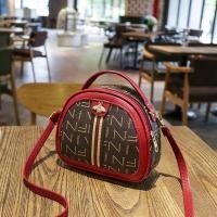 ราคา กระเป๋าผู้หญิงใหม่ของตกแต่งรูปผึ้งคนดังอินเทอร์เน็ตกระเป๋าครึ่งกระเป๋าทรงกลมกระเป๋าพิมพ์ลายตัวอักษรกระเป๋าสะพายไหล่ข้าง (20968086298)