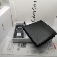 ราคา กระเป๋าสตางค์ Calvin Klein แท้ CK กระเป๋าสตางค์ผู้ชาย กระเป๋าสตางค์ใบสั้น กระเป๋าสตางค์หนัง กระเป๋าใส่เหรียญ (20142100412)