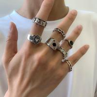 ราคา แหวนเงินโบราณลายไพ่โป๊กเกอร์รูปหัวใจแบบกอธ7ชิ้น เซ็ตสำหรับผู้ชายวินเทจเรขาคณิตบนถนนอุปกรณ์เสริมห่วงแนวสตรีทสตีมพังค์ (21171177826)