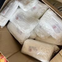ราคา 1กล่อง 50ชิ้น แมสเด็กสีพื้น แมสดำ แมสขาว แมสฟ้า แมสเทา แมสเขียว เลือกสีได้ หนา 3 ชั้น กล่องละ 50 ชิ้น (21414925366)