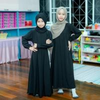 ราคา ชุดเดรสมุสลิมเด็กผู้หญิง หรืออาบาย่ายาวสีดำเรียบๆ ออกงาน แต่งจีบด้านหน้าอกยาวจนถึงชายกระโปรง ผ้าคอตตอลใส่สบาย ชุดแขกเด็กสวยๆ IL44 รุสมีนีมุสลิม (17626167546)