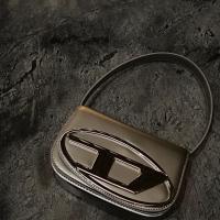 ราคา UETEEY กระเป๋าสะพายข้าง แฟชั่น กระเป๋า กระเป๋าหนัง ผู้หญิง INS HOT TREND DIESEL MAY2503 (19836509709)