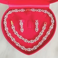 ราคา ชุดเครื่องประดับเพชร CZ สร้อยคอ สร้อยมือ ต่างหู หรูหราไฮโซใส่ออกงานได้ ฝีมือช่างจิวเวลรี่ ชุบทองไมครอนหน้าขาว และทองคำขาว (13999047061)