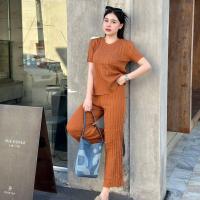 ราคา SpinnyHouse ชุดเซ็ต 2 ชิ้น เสื้อแขนสั้น กางเกงขายาวทรงกระบอก ผ้าไหมพรมร่องยืด สาวอวบใส่ได้ รุ่น ห่านฟ้า (21397911154)