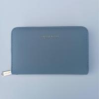 ราคา กระเป๋าสตางค์ใบกลาง Nattha แบบซิปรอบ รุ่น ZM0163 (20956008122)