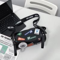 ราคา กระเป๋าสะพายข้างผู้หญิงกระเป๋าทรงกระบอกมีสไตล์กระเป๋าสะพายไหล่แนวสตรีทแฟชั่นกระเป๋าเป้ใบเล็กสำหรับนักเรียนกีฬาแนวสตรีทผู้ชายกระเป๋าสะพายข้างแมทช์ลุคง่าย (19844284290)