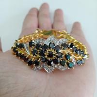 ราคา สร้อยข้อมือแฟชั่นผู้หญิงพลอยสีแบบดอกไม้สวยงามสายเลส ความยาวสร้อยข้อมือ 6 8 นิ้ว ชุบทองไมครอนหน้าทองคำขาว ราคาพิเศษ (16167100691)