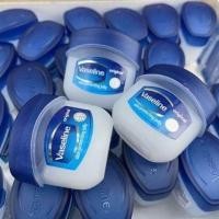ราคา Vaseline Original Pure Skin Protecting Jelly ขนาด 7 กรัม ขนาดจิ๋ว Vaseline Lip Therapy (491052695)