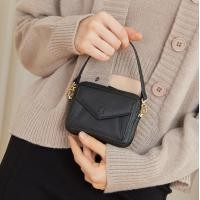 ราคา Charin bag Valen กระเป๋าสตาค์ใบสั้น เอนกประสงค์เหมาะมือ เบานุ่ม จุได้มาก มาพร้อมสายสั้น คล้องมือ คล้องแขน เพิ่มความเก๋คอมพลีทลุค (21404914162)