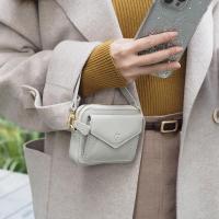 ราคา Charin bag Valen กระเป๋าสตาค์ใบสั้น เอนกประสงค์เหมาะมือ เบานุ่ม จุได้มาก มาพร้อมสายสั้น คล้องมือ คล้องแขน เพิ่มความเก๋คอมพลีทลุค (21404914165)