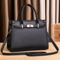 ราคา H0121 กระเป๋าถือ พร้อมส่ง สะพายข้าง 11 นิ้ว แฟชั่นผู้หญิง ไฮโซ หนังนิ่ม ออกงาน ไปทำงาน มีสายหนัง ปรับสายได้ หนังพียู ผิวลิ้นจี่ PU 2023 (20862501161)