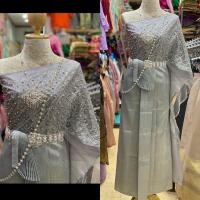 ราคา ชุดสไบกากเพชรปักมุก หน้านางชายภัทร สไบมุก สไบเรียบ สไบเฉียง ชุดไทยสีขาว ชุดไทยสีทอง ชุดไทยสีเงิน (15543317337)