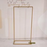 ราคา ชั้นวางพื้นหลังกรอบสี่เหลี่ยมสำหรับเวทีซุ้มโค้งเหล็กดัดสำหรับงานแต่งงานแบบใหม่ชั้นวางดอกไม้สำหรับแขกงานหมั้นสีทองสำหรับงานแต่งงานของเรา (17505603018)