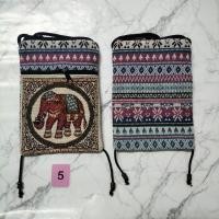 ราคา กระเป๋าลายช้าง กระเป๋าผ้าทอนากา ผ้าพื้นเมืองทางเหนือ กระเป๋าสายสะพายยาว กระเป๋าคล้องคอ กระเป๋าชาวดอย แต่งหน้ากระเป๋าลายช้าง (17471046464)