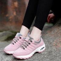 ราคา Taobao Collection รองเท้าผ้าใบผู้หญิงรองเท้าปีนเขารองเท้าเดินป่าเพิ่มความสูงพื้นหนาระบายอากาศกันลื่นกันน้ำ (12359919445)