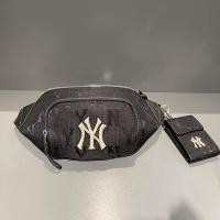 ราคา กระเป๋าคาดอก MLB รุ่น Monogram Jacquard HIP Sack งานoutlet แท้ (21365725508)