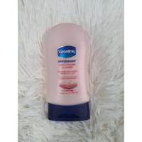 ราคา กดรับโค๊ดส่งฟรีได้ค่ะ Vaseline วาสลีน ครีมทามือ โลชั่นทามือและเล็บเพื่อบำรุง เล็บไม่แตกหักง่าย ช่วยให้ผิวบริเวณมือดีขึ้นได้ 85มล พกพาสะดวก (21331218016)