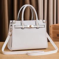 ราคา H0121 กระเป๋าถือ พร้อมส่ง สะพายข้าง 11 นิ้ว แฟชั่นผู้หญิง ไฮโซ หนังนิ่ม ออกงาน ไปทำงาน มีสายหนัง ปรับสายได้ หนังพียู ผิวลิ้นจี่ PU 2023 (20862501165)