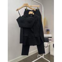 ราคา ป้าย Charissa เซทสูท 3 ชิ้นเสื้อสูททรงโอเวอร์ไซส์ ครอป มาพร้อมกางเกงตีเกล็ดหน้าผ้าเนื้อดีงานสวยมากๆ (20615536168)