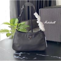 ราคา กระเป๋า guess เกรซทรงปาด้า สวยเก๋ ผ้าไนลอน งานแท้outlet (10064720242)