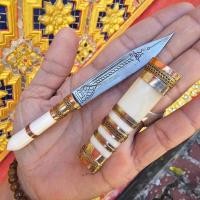 ราคา มีดหมอ หลวงพ่อเดิม พุทธสโร วัดหนองโพ ฟรีผ้ายันต์1ผืน พระเกจิผู้มีชื่อเสียงโด่งดังรูปหนึ่งของ จ นครสวรรค์ ได้รับการยกย่องให้เป็น เทพเจ้าแห่งเมืองสี่แคว ที่เคารพศรัทธาของพุทธศาสนิกชนทั่วประเทศ ในสมัยที่