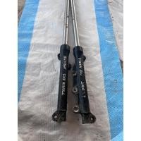 ราคา โช้คหน้าเทียร่า รุ่นดิสเบรค Yamaha Tiara แท้มือสองถอดจากรถแกนสวย (21391162025)