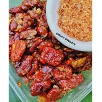 ราคา พุทราไร้เมล็ด 400 กรัมค่ะ เป็นพุทราเบญจพรรณ มี 3 อย่าง มีพุทรานมสด มีพุทราไข่เต่า มีพุทราจีนผสม เพื่อให้ มีเนื้อ เพิ่มขึ้น ทานอร่อย ไม่เลี่ยน รสชาด ไม่หวานมาก ใช้น้ำอ้อยงบกับน้ำตาลโตนด ในการเชื่อม สาม