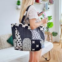 ราคา Lilly bag กระเป๋าสะพายผ้าแคนวาส ลาย Minimal Black White มีกระดุมเก็บทรง 2 ข้าง (21448730938)